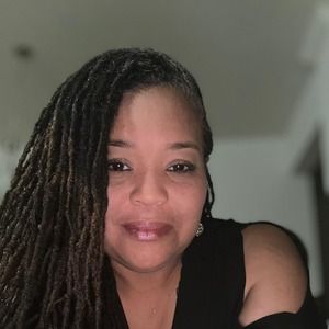 Meet your Posher, Tonya